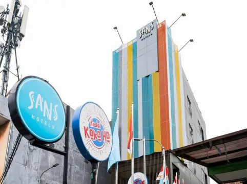Sans Hotel Puri Indah Jakarta