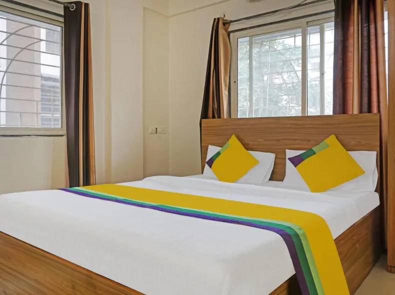 Itsy Hotels AY Plus Hotels