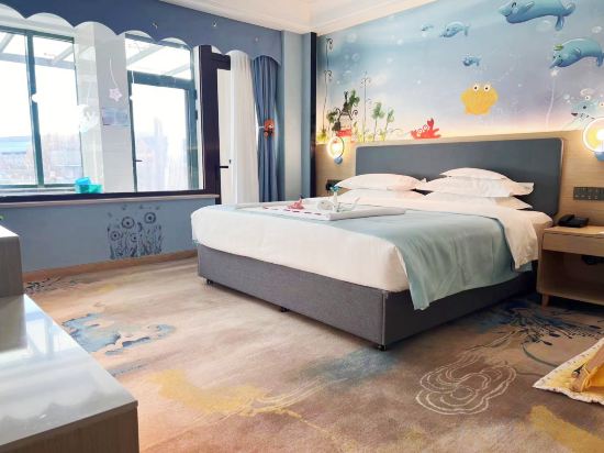 Lakeside Hotel Room Type - Ocean Hot Spring Suite - With View (Terrace)