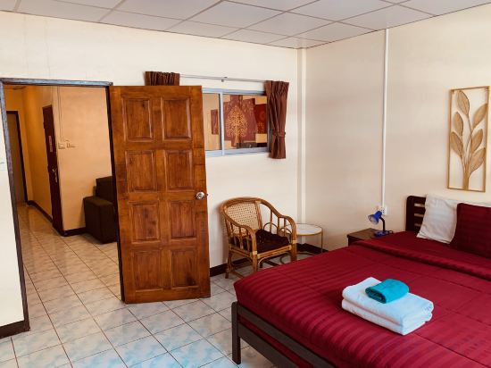 Stefans Guesthouse Room Type - Deluxe Studio Suite