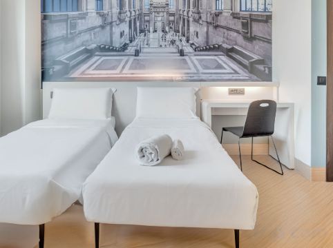B&B Hotel Milano San Siro - Tap to explore photos