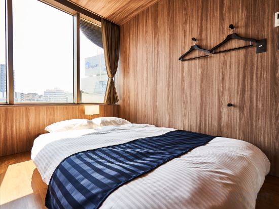 &And Hostel Hommachi East Room Type - Double Room with Private Shower
