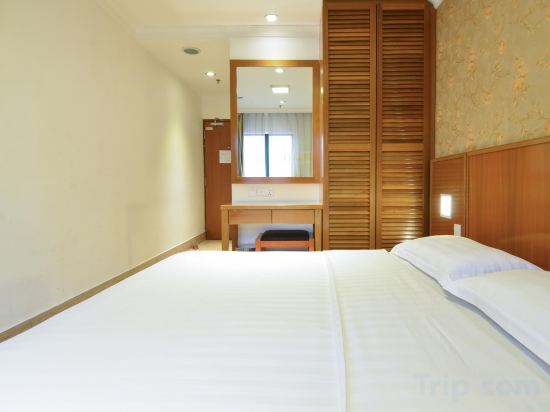 Cardogan Hotel Room Type - Standard King Room No Window