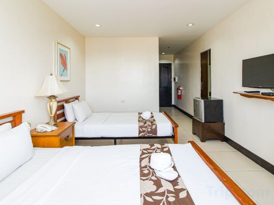 Main Hotel and Suites Cebu Room Type - Standard Twin Room