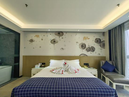 Yuelin International Hotel Room Type - Delightful Sunshine Elegant Scenic View Room