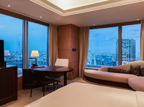 Shangri-La Hotel Tokyo Room Type - Premier Room