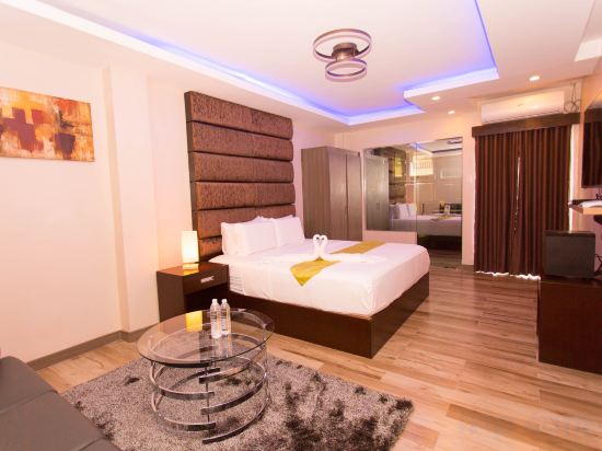 Extension Grand Centra Room Type - Comfy Queen Room