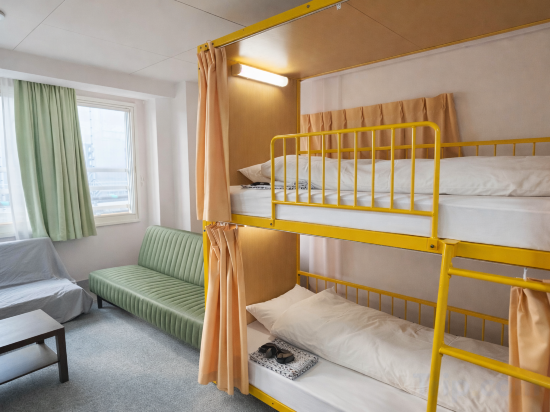 Sakura Hotel Jimbocho - Hostel Room Type - Annex Room For 6 (with Private Toilet And Shower)
