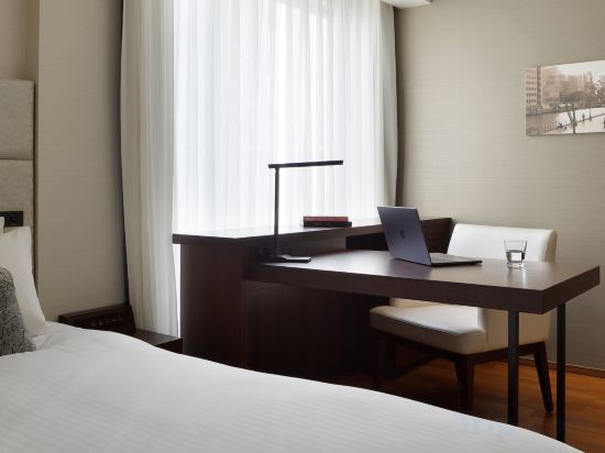 Photo 33