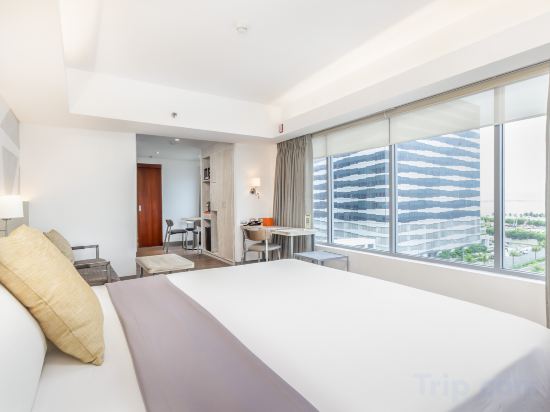 TRYP by Wyndham Mall of Asia Manila - Tap to explore photos