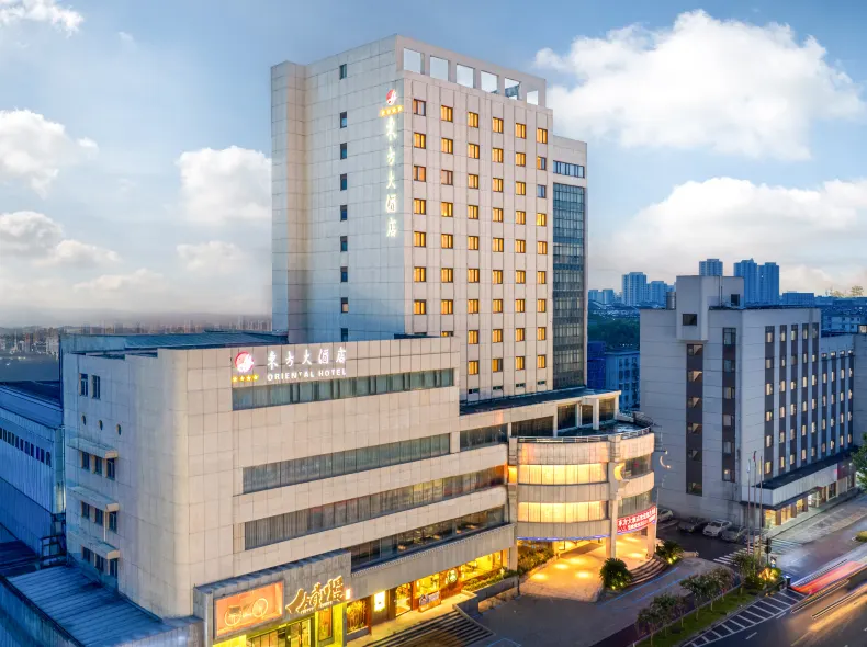Oriental Grand Hotel (Tongxiang Central Wanxianghui Store)