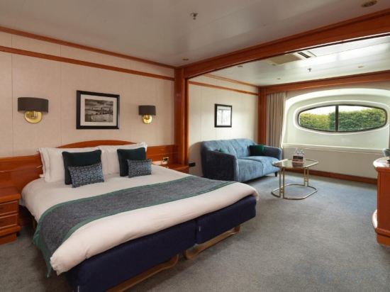 Sunborn London Room Type - Yacht Classic Family Room