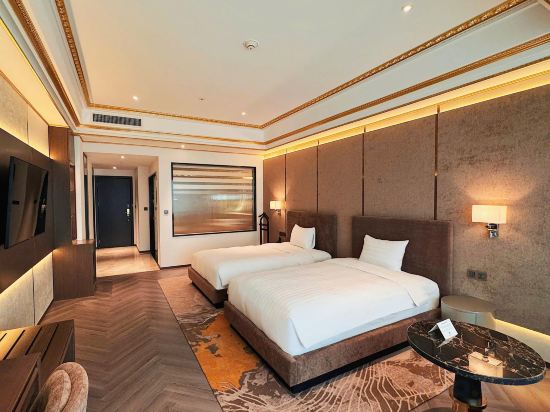Grand Plaza Hotel Hanoi - Tap to explore photos