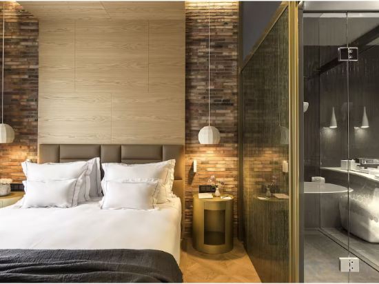 Monument Hotel Room Type - Suite Junior With Patio Views