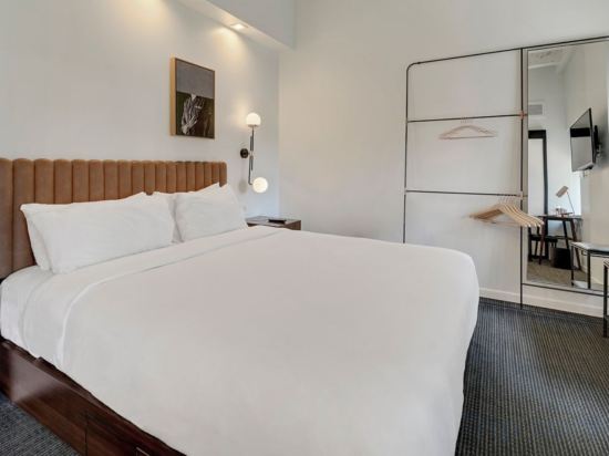 The Guild Hotel, San Diego, A Tribute Portfolio Hotel by Marriott - Tap to explore photos