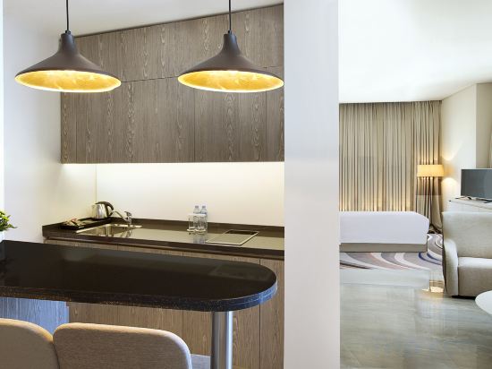 DoubleTree by Hilton Hotel Doha Old Town Room Type - Junior King Suite with Sea View - High Floor DoubleTree by Hilton Hotel Doha Old Town Room Type - Junior King Suite with Sea View - High Floor