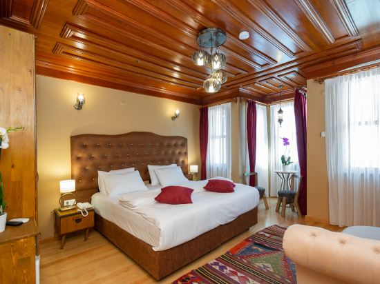 Wonder Wood Hotel Room Type - Deluxe Double Room Wonder Wood Hotel Room Type - Deluxe Double Room