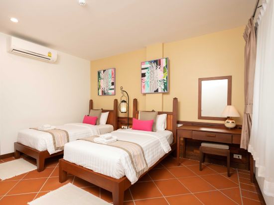 Villa Sanpakoi Room Type - Street view Standard Twin Villa Sanpakoi Room Type - Street view Standard Twin