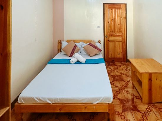 RedDoorz @ Bilza Lodge Sagada Room Type - RedDoorz Standard Room