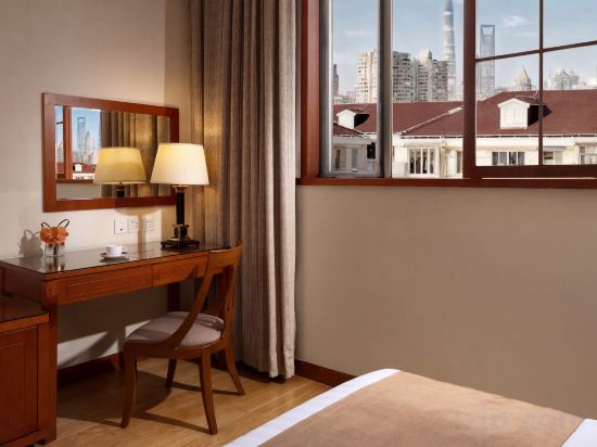 Shanghai Nanquan Hotel (Lujiazui Tangqiao Metro Station Branch) Room Type - Queen Room With View（Bathtub + Mini Fridge）