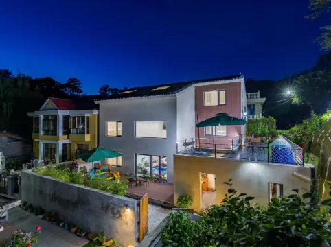 Floral Hotel·youranshanju Hotel