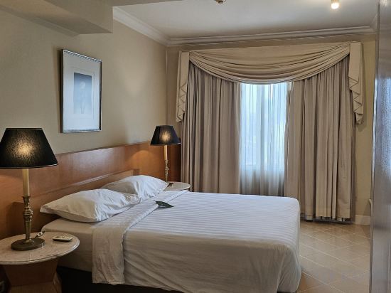 Batavia Hotel and Serviced Apartments Room Type - Deluxe Room
