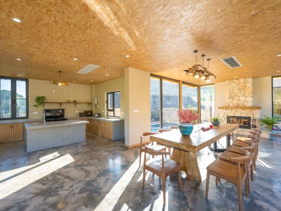 Rural residential accommodation Room Type - Suite With Mountain View