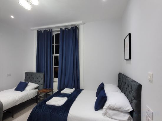 Argyle Square Hotel Room Type - Quadruple Room with Private Bathroom Argyle Square Hotel Room Type - Quadruple Room with Private Bathroom