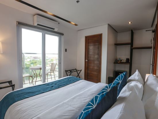 Coron 180 Hotel Room Type - Queen Room