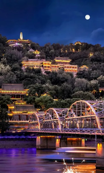 TOWO Shangpin Hotel (Xiguan Shizi Zhengning Road Night Market)