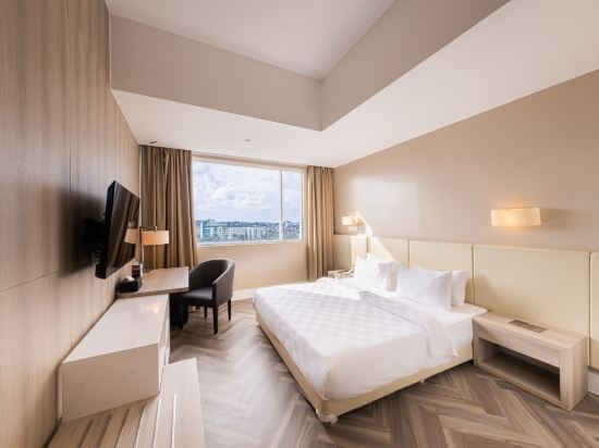 Grand Jatra Hotel Balikpapan - Tap to explore photos