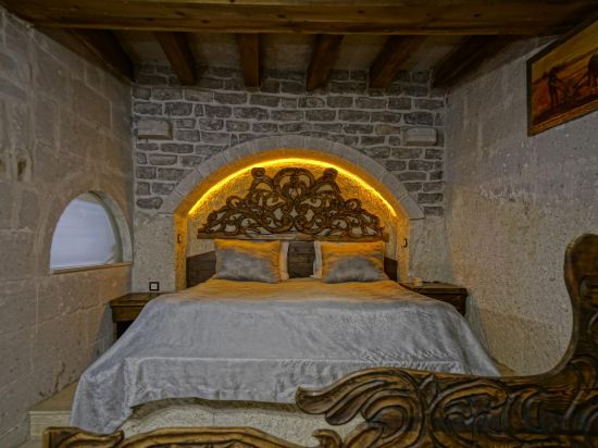 HOLIDAY CAVE HOTEL Room Type - Standard Family Room