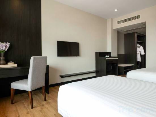 Amari Vang Vieng Room Type - Superior Twin Room with City View
