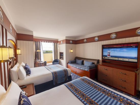 Disney Newport Bay Club - Tap to explore photos
