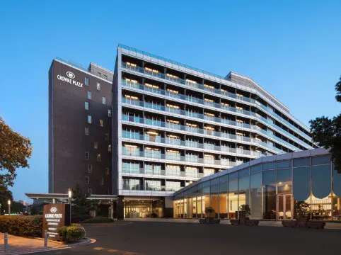 IHG - Crown Plaza Shanghai Xiayang Lake