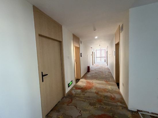 Others 3, Chang Geng Hotel (Jiangyou High School), Mianyang