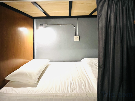 The Backpack Hostel Room Type - Bed In Shared Dormitory Female (No Windows)