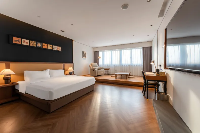 EZBoomtel Hotel (Ningbo Railway Station South Bus Station)