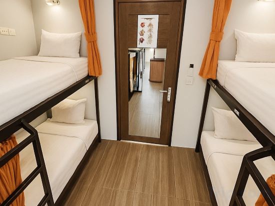 U Box Hostel Room Type - Bed In Female Dormitory 8 Beds