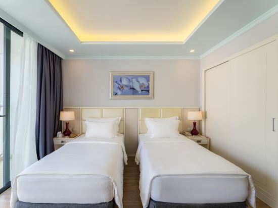 Vinpearl Beachfront Nha Trang Room Type - Studio Ocean View Twin Bed