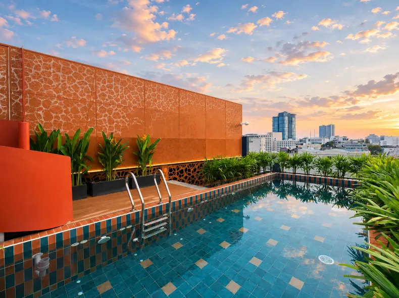 KiN Hotel Ly Tu Trong Edition