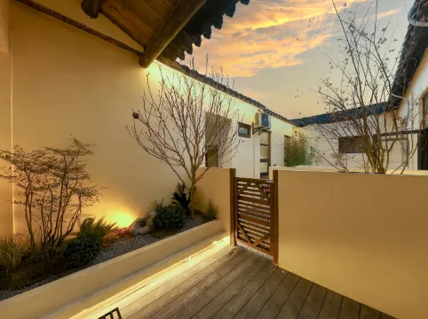 Floral Hotel·Suiyuan · Cangju Designer Retreat Hotel (at Lingering Garden, Guanqian Street, Suzhou)