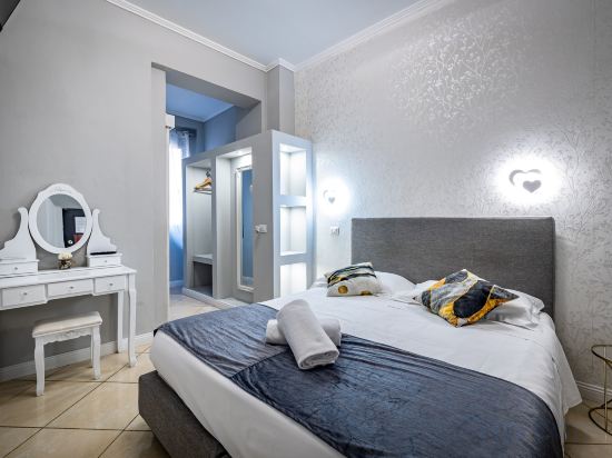 Hotel Veneto Firenze - Tap to explore photos