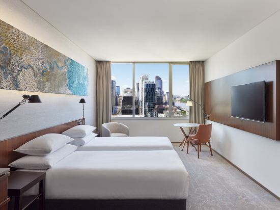 Hyatt Regency Brisbane - Tap to explore photos