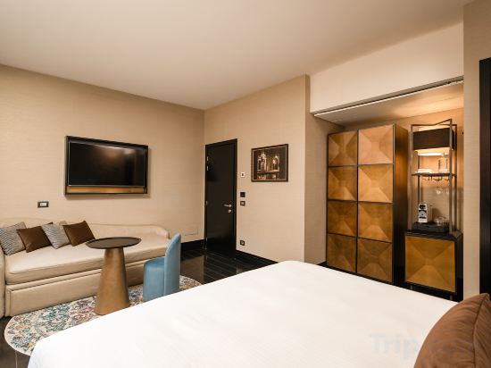 The Venice Times Hotel, Vignette Collection by IHG - Tap to explore photos