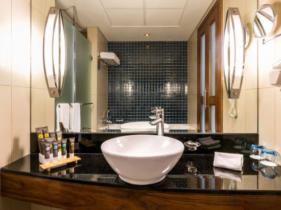 Novotel Deira Creekside Dubai - Tap to explore photos