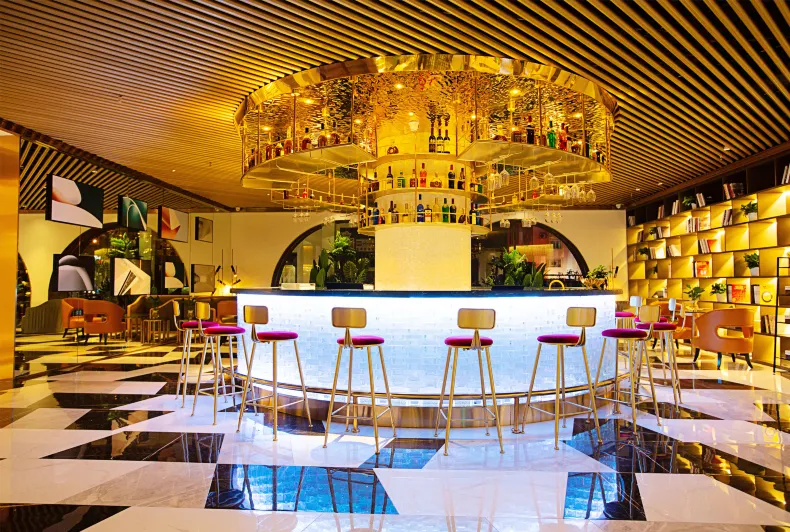 쿤룬 러주 선정된 호텔 (정저우 동부역 그린랜드 뉴 메트로폴리스)