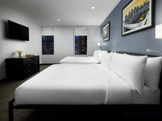OYO Times Square Room Type - Deluxe Room, 2 Queen Beds