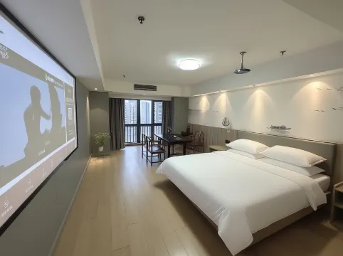 在路上精品酒店（漳州碧湖萬達廣場店）