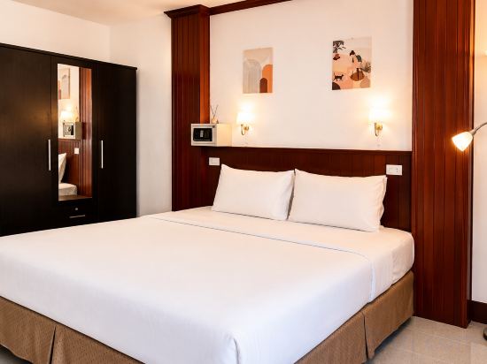 Rabbit Mansion Patong Hotel Room Type - Deluxe with Pool View Rabbit Mansion Patong Hotel Room Type - Deluxe with Pool View